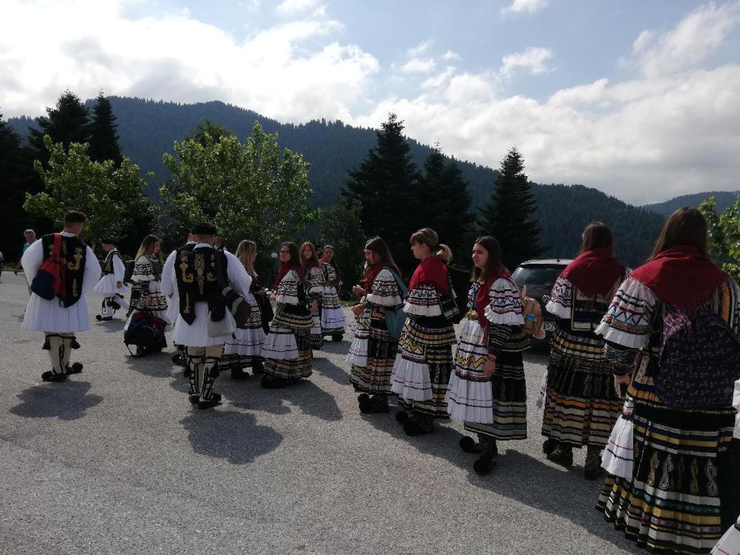 Ξενοδοχείο Μαγκιωση Neraïdochóri Exteriör bild