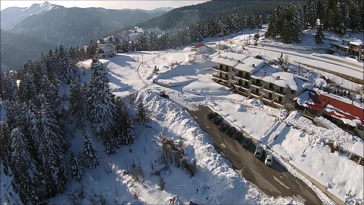 Ξενοδοχείο Μαγκιωση Neraïdochóri Exteriör bild
